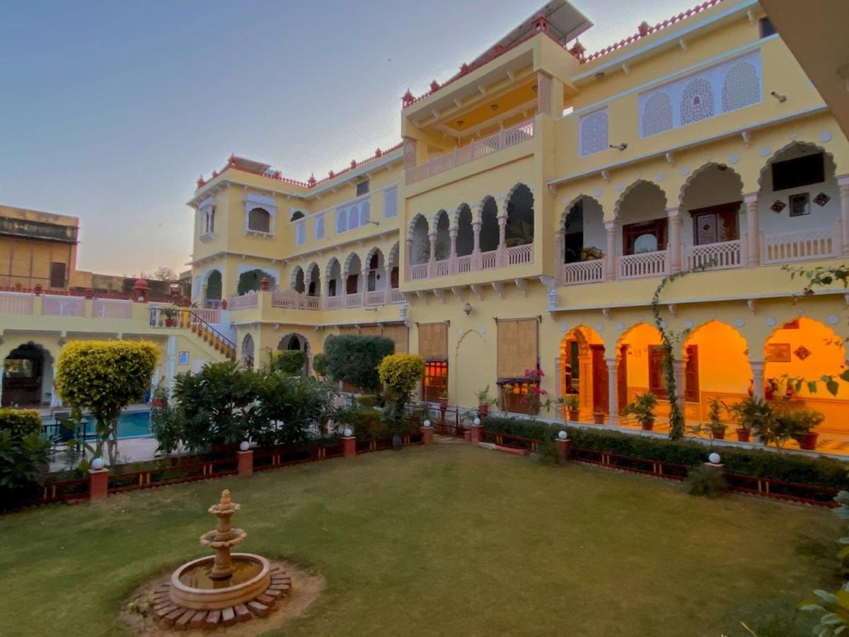 The Grand Haveli And Resort Nawalgarh ภายนอก รูปภาพ