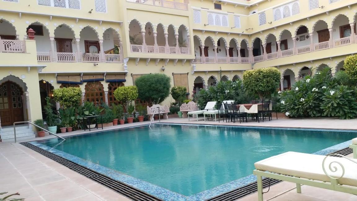 The Grand Haveli And Resort Nawalgarh ภายนอก รูปภาพ